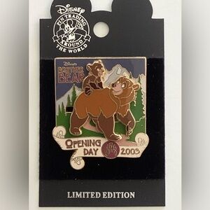 LE2000 Koda and Kenai Brother Bear Opening Day Pin